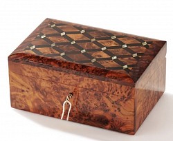 Boîte à bijoux en racine de tuya CHF 116.00