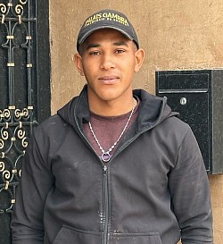 Faissal, gardien des lieux et homme de confiance entièrement dévoué au Palais Gambra qu’il considère comme sa seconde maison