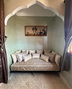 Lit simple, suite royale