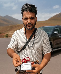 Abdelouahab le chauffeur professionnel qui parle couramment Français et Suisse-allemand