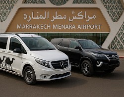 Transfert privé depuis l’aéroport de Marrakech au Palais Gambra en 4x4 avec chauffeur-guide agréé parlant Français et Suisse-allemand, ou taxi privatisé, Aller simple : De CHF 120.- à 230.- maxi 3 pers. (235km 4h)