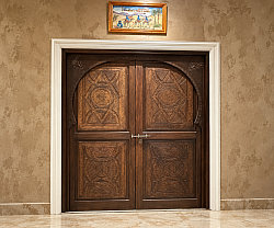Portes de la salle à manger gravée à la main par des artisants de Marrakech